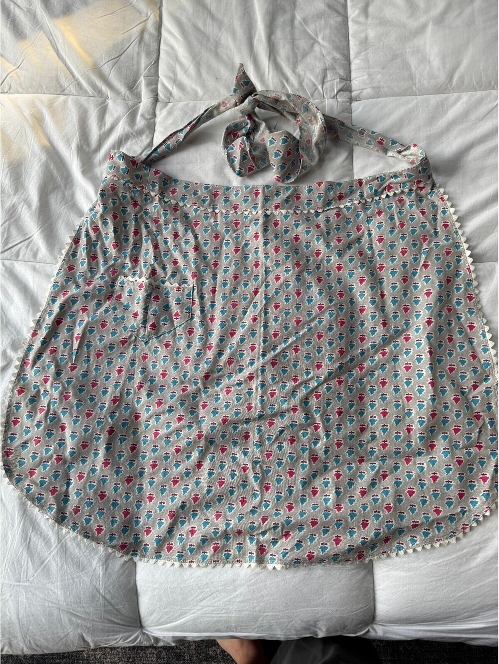 Vintage 1950s Half Apron Rickrack Trim Pink Blue Geometric Print